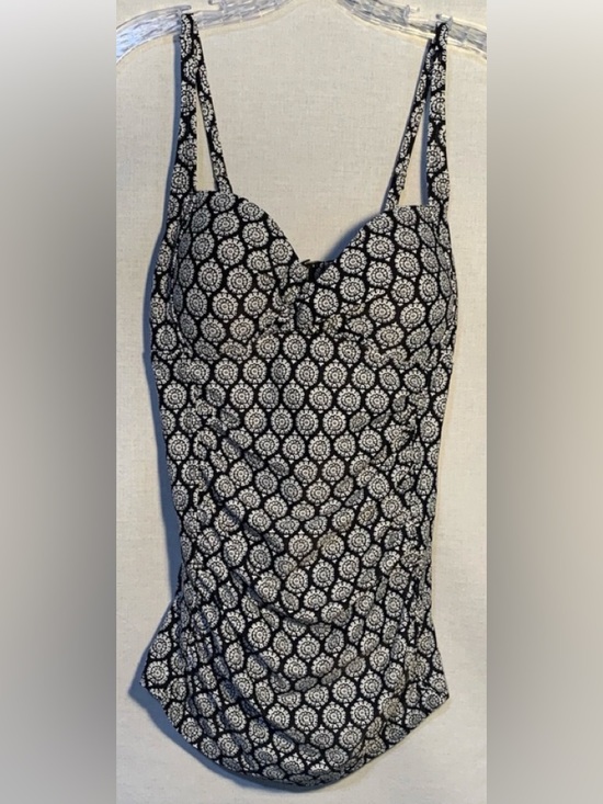 Merona Other - Merona Size Medium Black White One-Piece Swimsuit Skirt with Brief